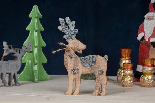 reindeer wooden decor