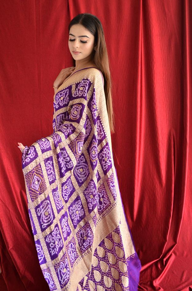 Charvi bandhani saree