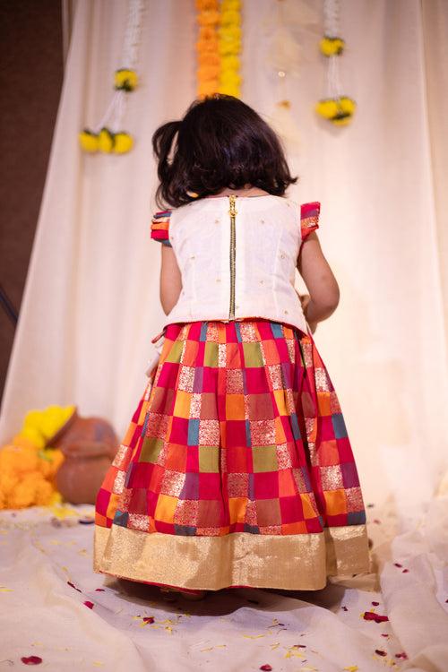 Vamsi White Top with Multicolor Skirt Mini