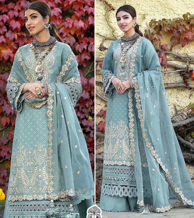 Elegant Georgette Suit with Intricate Embroidery