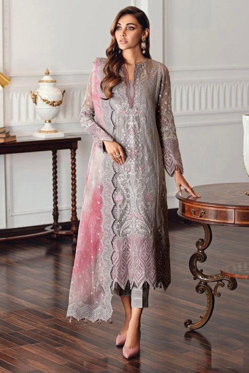 Luxurious Rich Look Pakistani Suit
