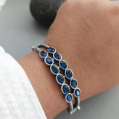 Sapphire  Chandelier : Silver Toned Bangle with Screw.