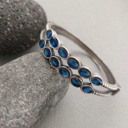 Sapphire  Chandelier : Silver Toned Bangle with Screw.