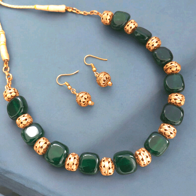 Golden glow: Green Square Beads Necklace