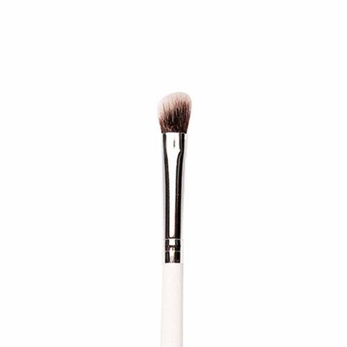 P10 - Angled Crease blending/Nose contour Brush