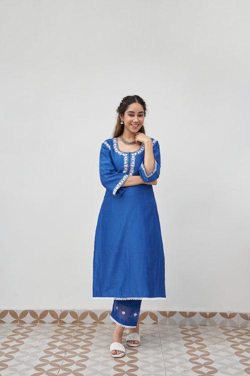 Royal Blue Silk Chanderi Embroidered Kurta Set With Silk Organza Dupatta (Set of 3)