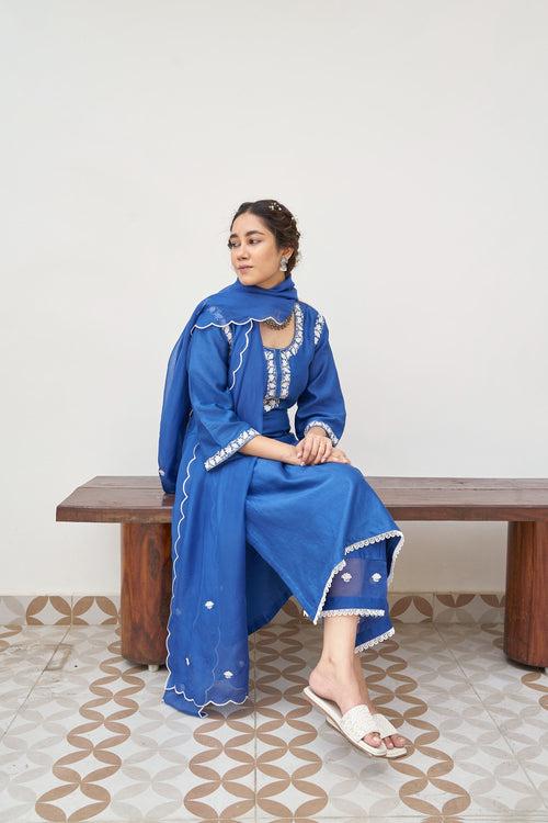 Royal Blue Silk Chanderi Embroidered Kurta Set With Silk Organza Dupatta (Set of 3)