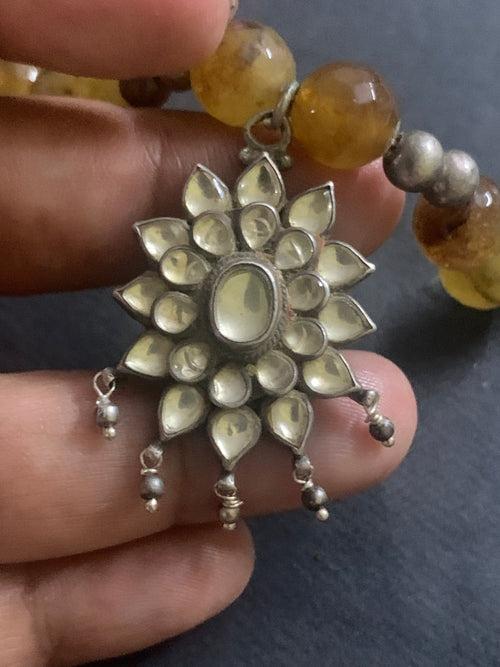 Vintage Flower Kundan Pendant