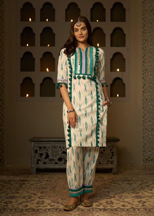 Inaaya Kurta set