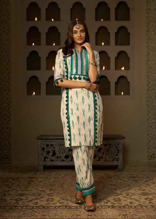 Inaaya Kurta set