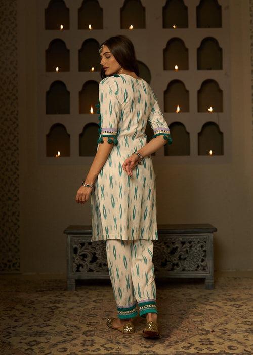 Inaaya Kurta set