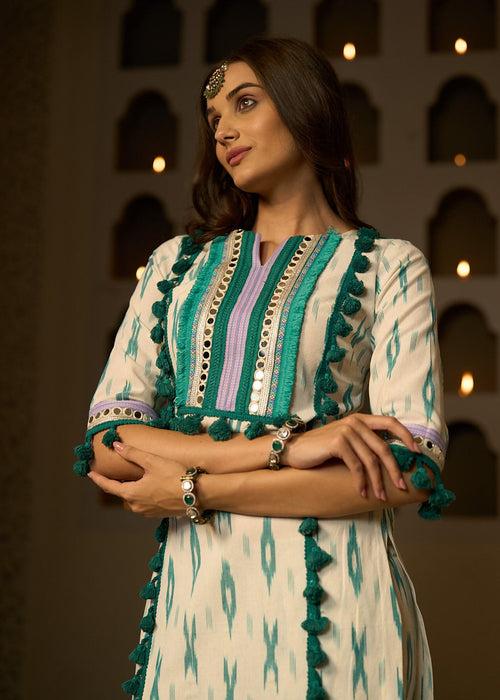 Inaaya Kurta set