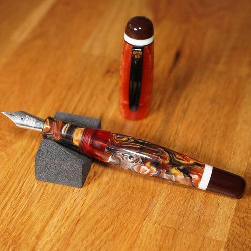 Opus 88 Bela Red Fountain pen