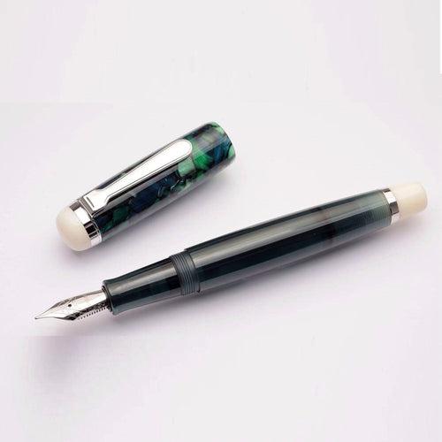 Opus 88 Omar Green Fountain pen