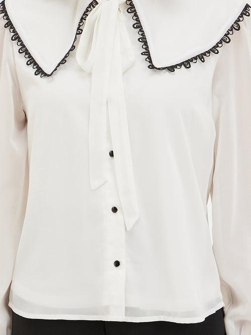 Shonda Peterpan Collar Tie-Up Shirt