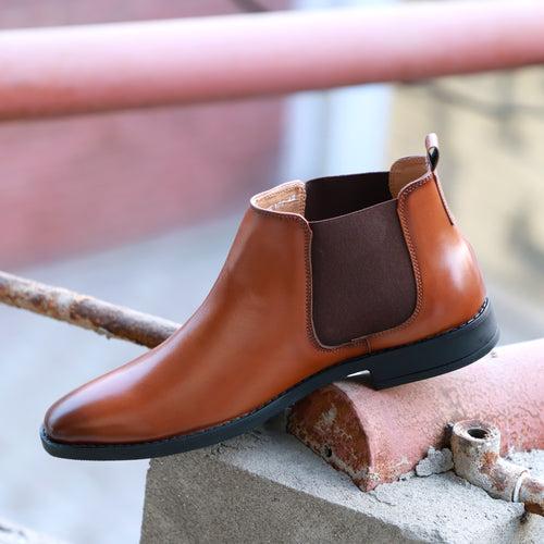 NICHE Classic Tan Chelsea Boots