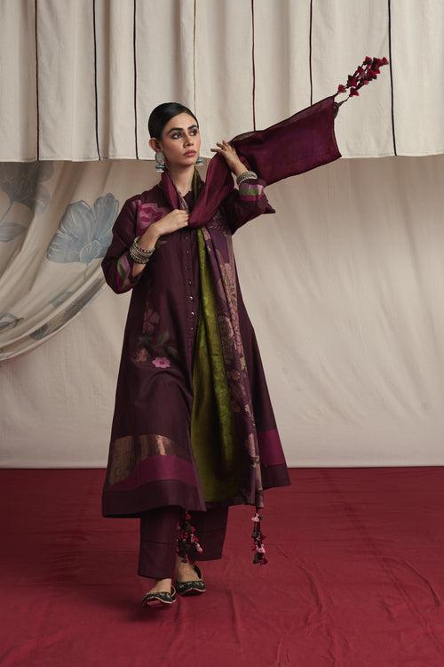 Burgandy hand woven silk and khadi cotton jamdani Maira kurta set.