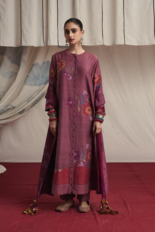 Salmom pink hand woven silk and khadi cotton jamdani Nazia kurta set.