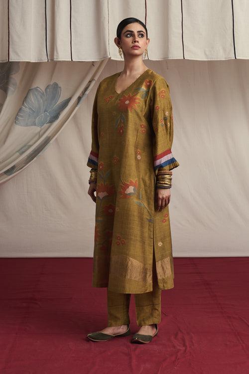 Mustard hand woven silk and khadi cotton jamdani Myrah kurta set.