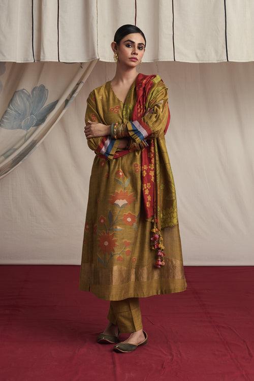 Mustard hand woven silk and khadi cotton jamdani Myrah kurta set.