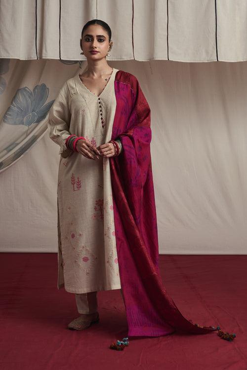 Ivory hand woven silk and khadi cotton jamdani Zaira kurta set.