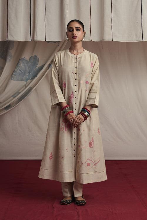 Ivory hand woven silk and khadi cotton jamdani Tahira kurta set.