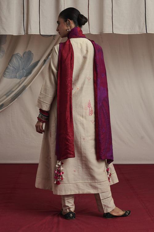 Ivory hand woven silk and khadi cotton jamdani Tahira kurta set.