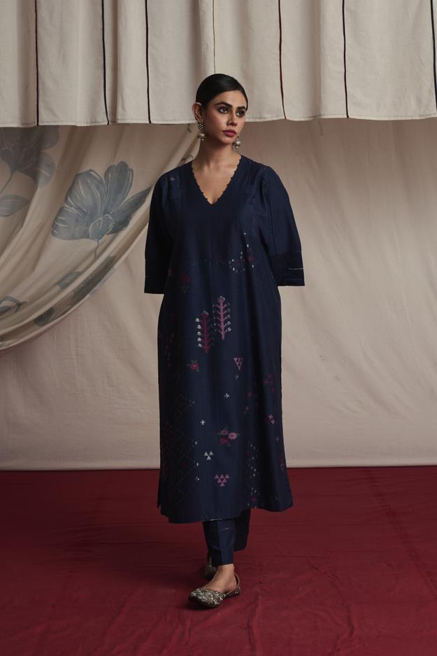 Indigo hand woven silk and khadi cotton jamdani Sara kurta set.