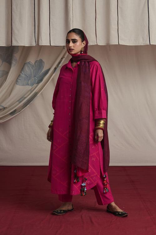 Hot pink hand woven silk and khadi cotton jamdani Hanya kurta set.