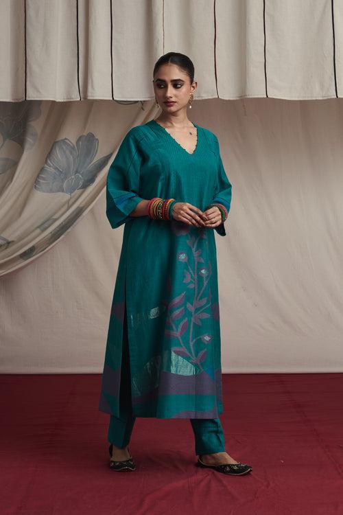 Torquoise hand woven silk and khadi cotton jamdani Jenaya kurta set.