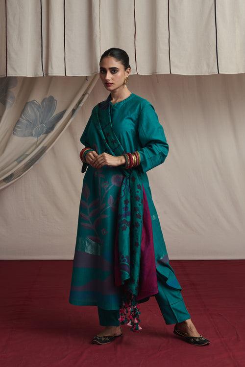 Torquoise hand woven silk and khadi cotton jamdani Harleen kurta set.