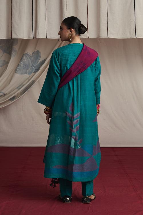 Torquoise hand woven silk and khadi cotton jamdani Harleen kurta set.