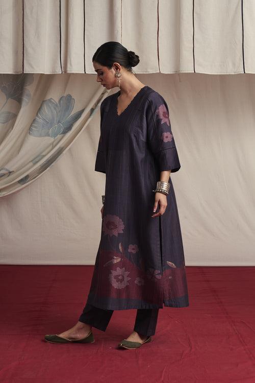 Charcoal hand woven silk and khadi cotton jamdani Aiza kurta set.