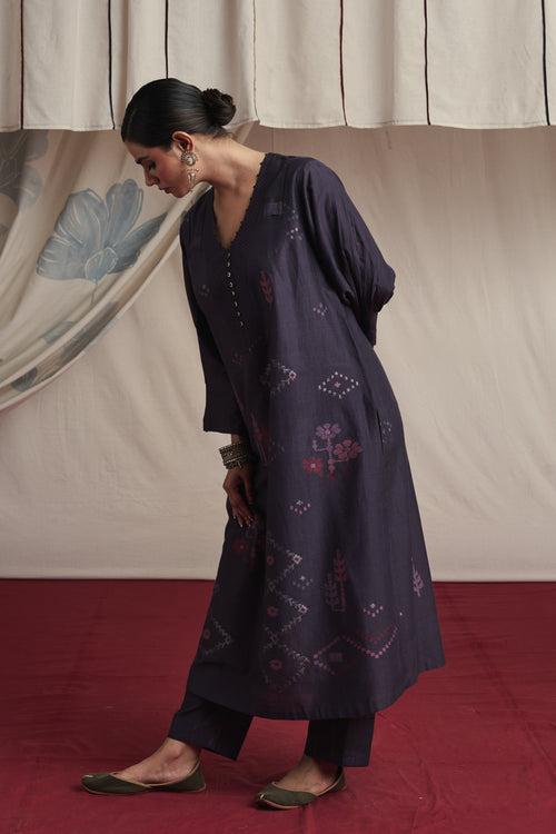 Charcoal hand woven silk and khadi cotton jamdani Bela kurta set.