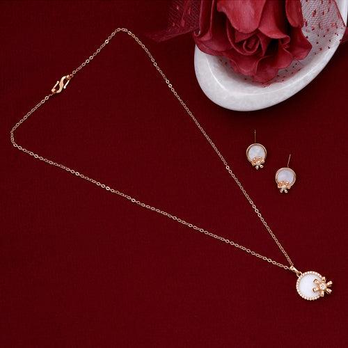 Graceful Pearl and Diamond Pendant