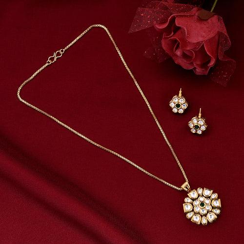 Flower Kundan Polki Pendant Set