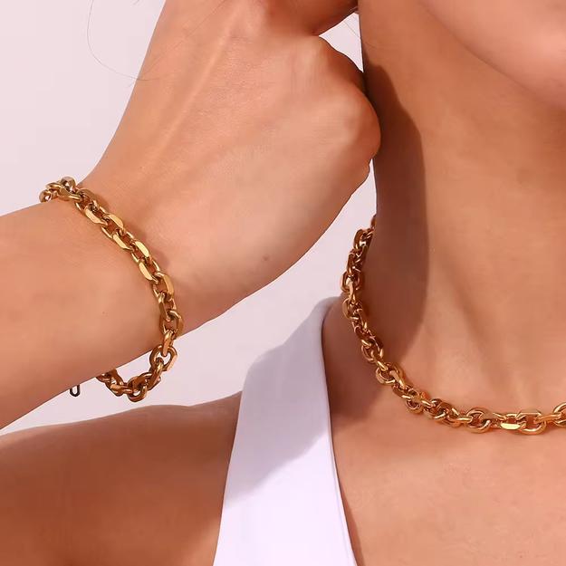 18KT Gold Plated Punky Oval Link Chain Bracelet