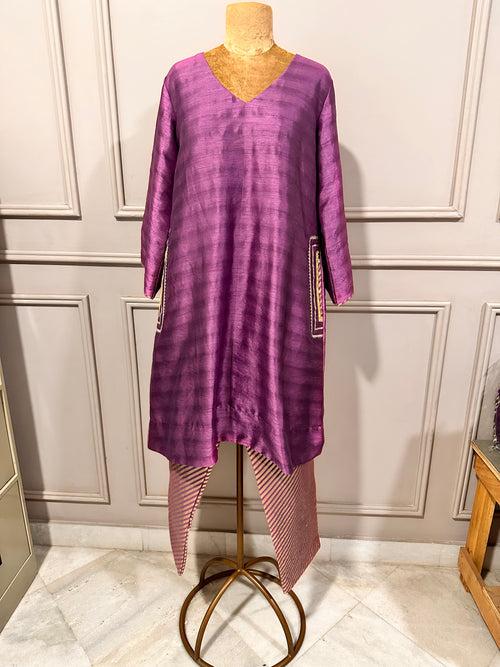 PURPLE GAURI KURTA WITH PANTS AND ODHANI SET