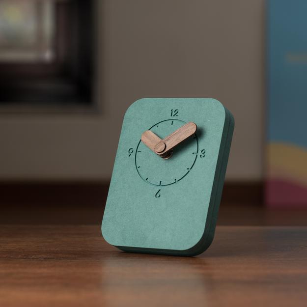 Aura Table Clock - Green