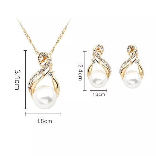 Eva Pearl Pendant Set