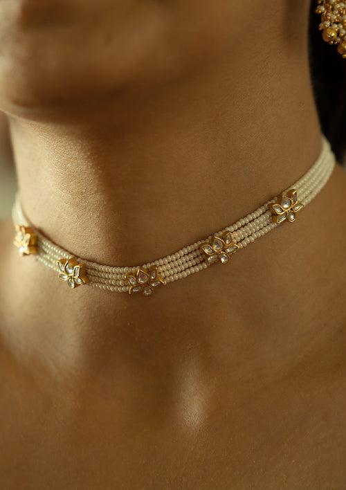 Brahma Choker