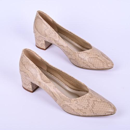 Daised Beige Pumps