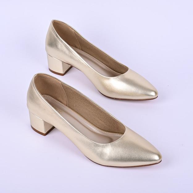 Smartness Gold Pumps