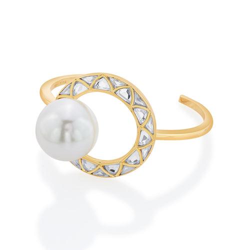 Amara Circle Pearl Cuff