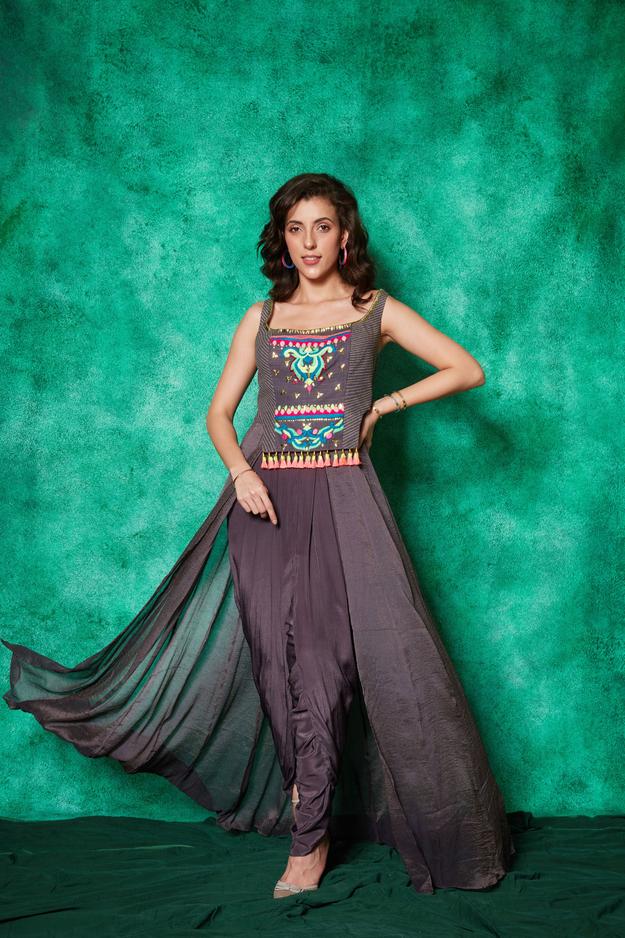 Top with Trail-Back paired with Dhoti Pants