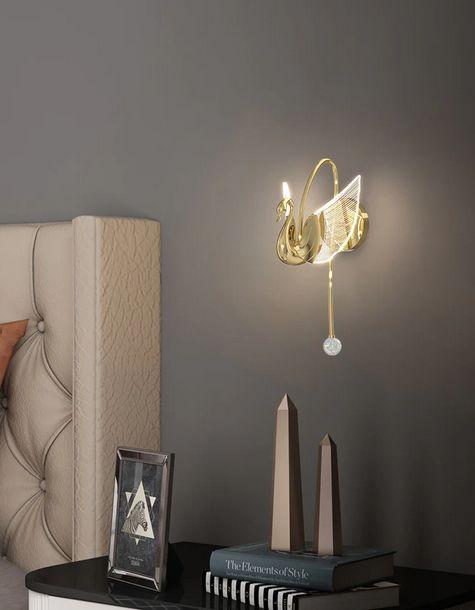 SWAN WALL LIGHT