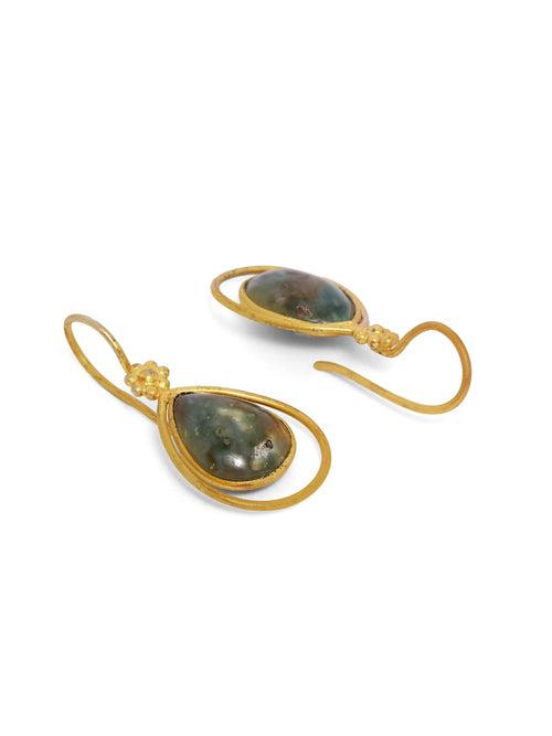 Sterling silver hook earrings with 18k Gold plated set with Labradorite stones.