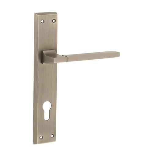 IPSA Kafe Iris Handle Series on 8" Plate CYS Lockset with 60mm Both Side Key - Matte Antique Finish MAB