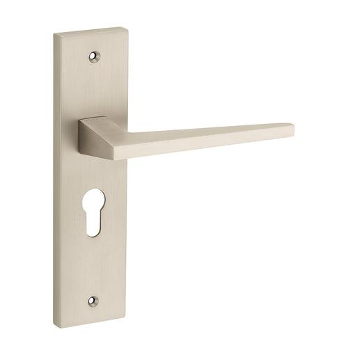 IPSA Flax Moderna Handle Series on 8" Plate CYS Lockset with 60mm Coin and Knob - Matte Antique Finish MSS