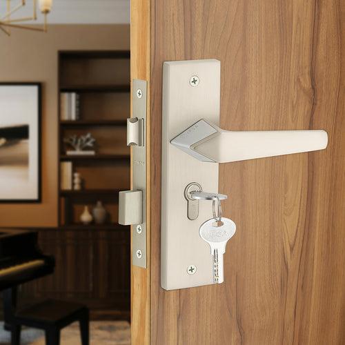 IPSA Peru Iris Handle Series on 8" Plate CYS Lockset with 60mm Both Side Key - Matte Satin Nickel Finish CPS